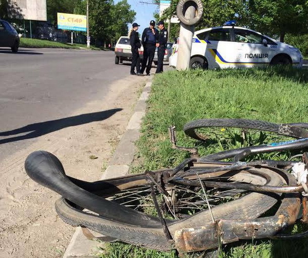 Новость Херсонские автомобилисты зачастили сбивать велосипедистов